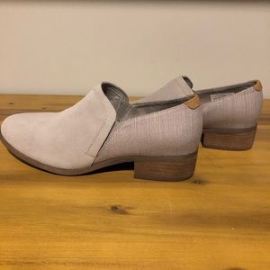 TOMS Shaye Ankle Booties